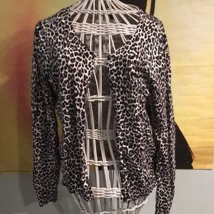 H&M Leopard cardigan size large.